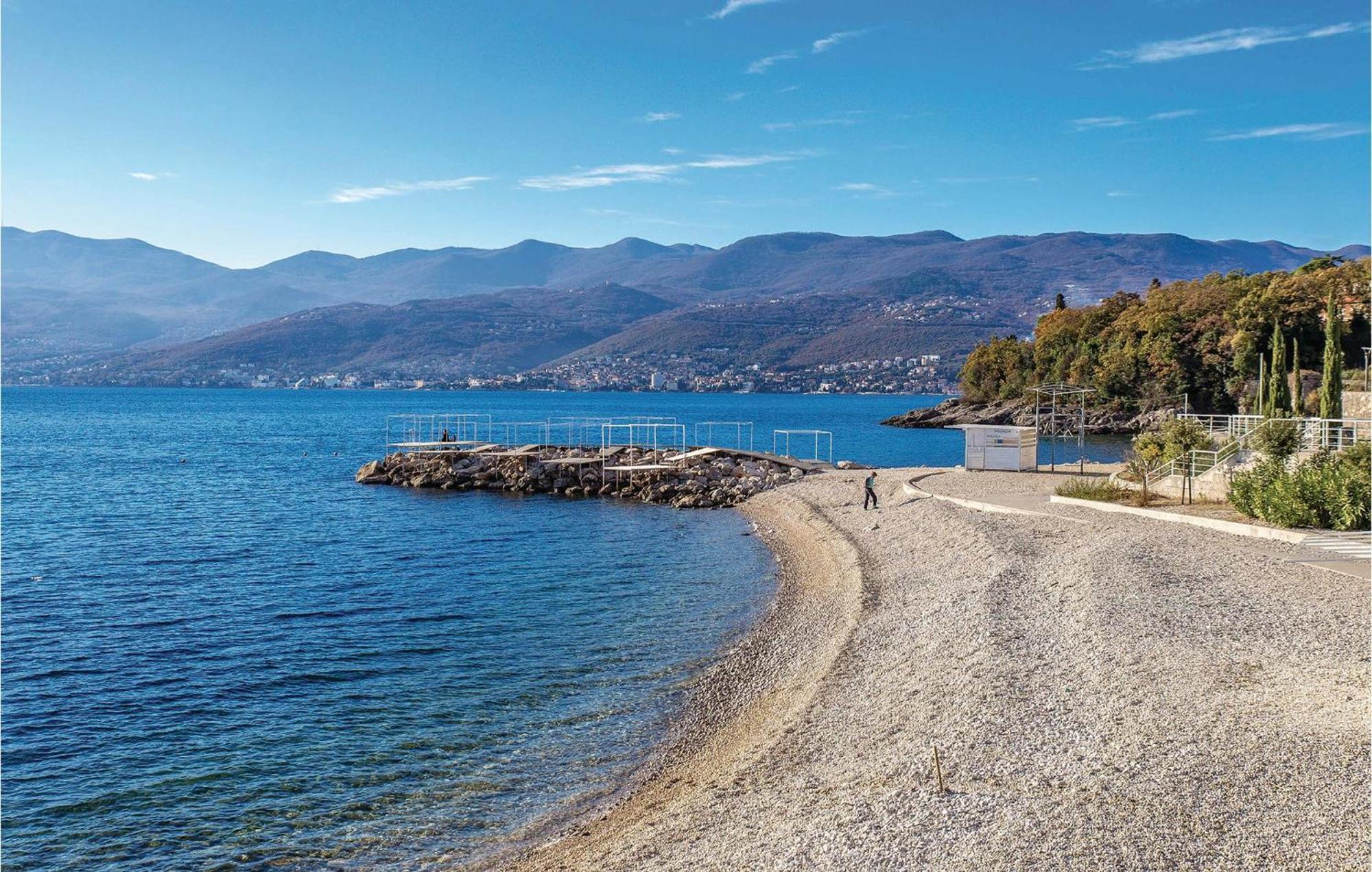 Amazing Apartment In Rijeka With Wifi エクステリア 写真